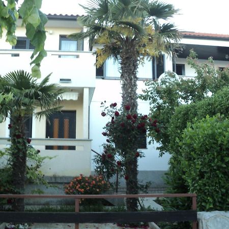 Apartments Nevenka Veglia Exterior foto