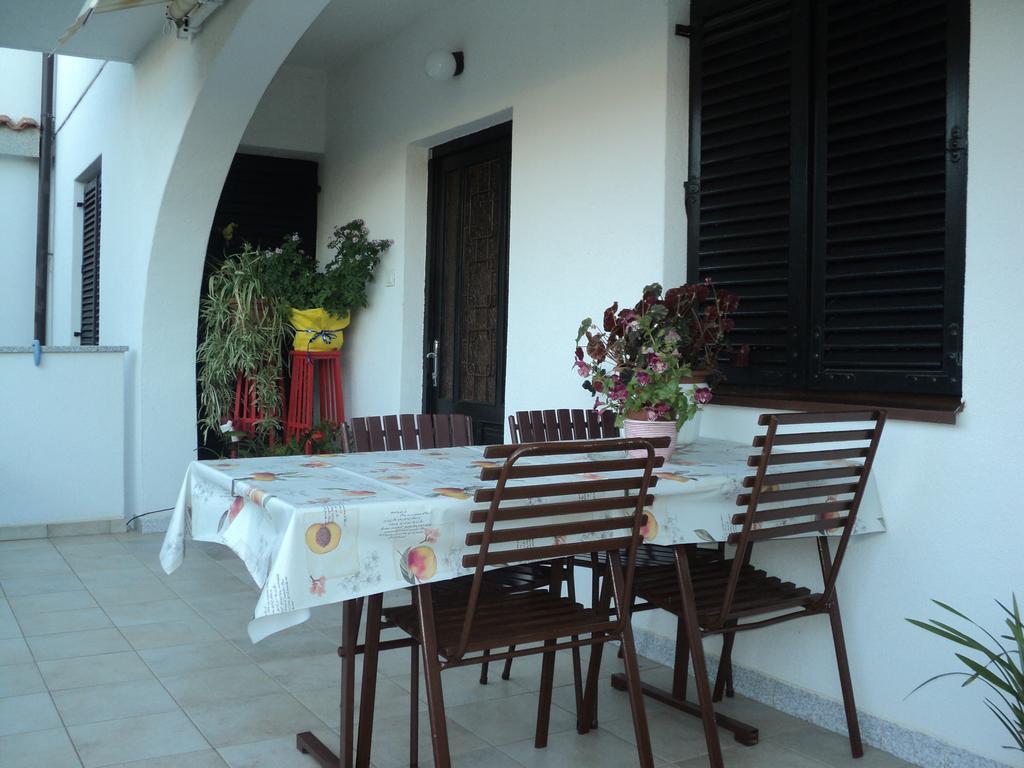 Apartments Nevenka Veglia Exterior foto